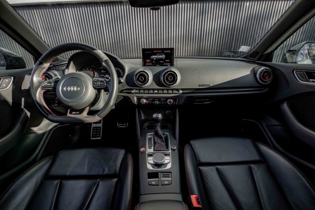 habitacle audi RS3