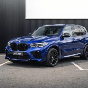 SUB bleu sportif BMW X5 M Competition