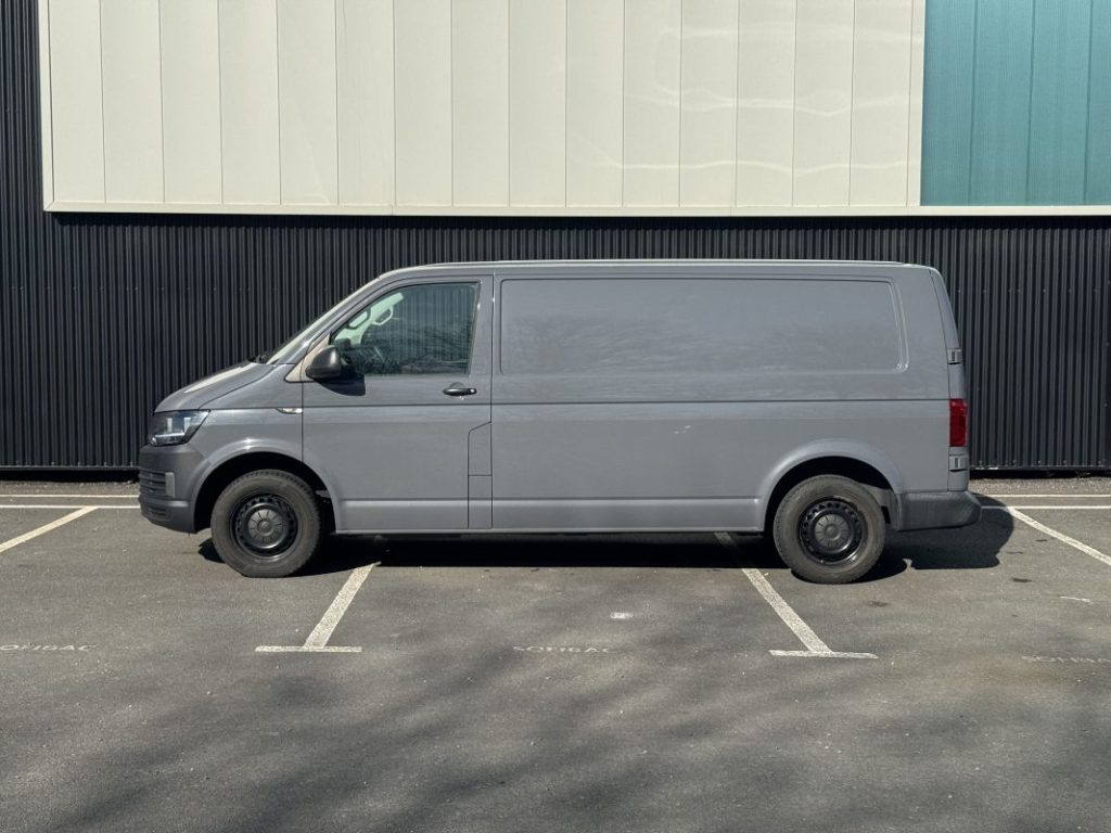 Volkswagen Transporter T6 L2H1 Long