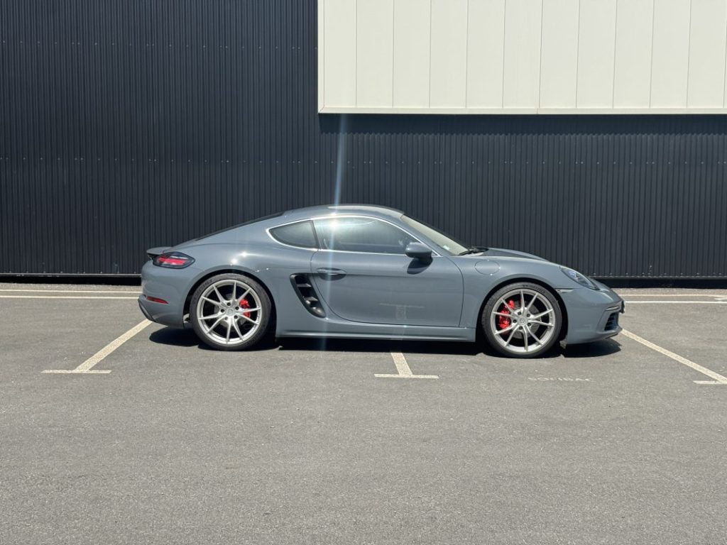Porsche Cayman 718 S