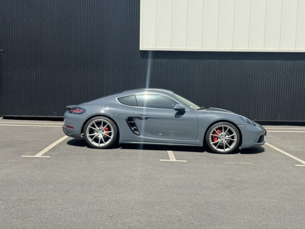 Porsche Cayman 718 S