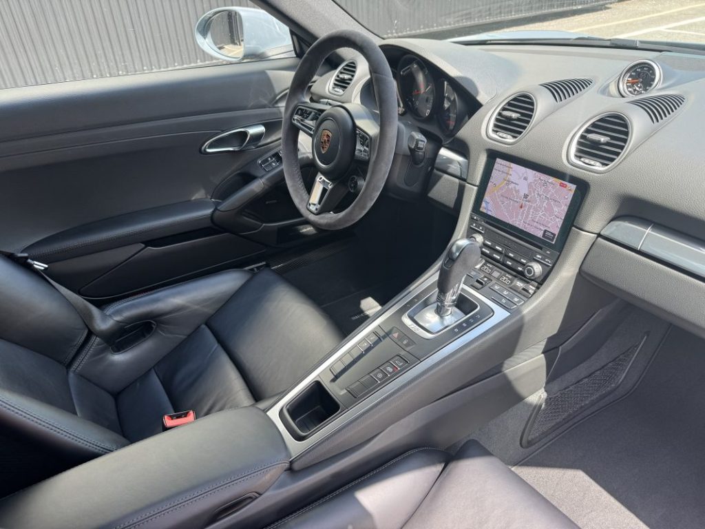 Porsche Cayman 718 S