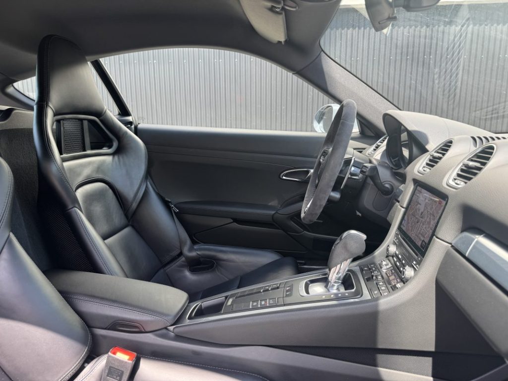 Porsche Cayman 718 S