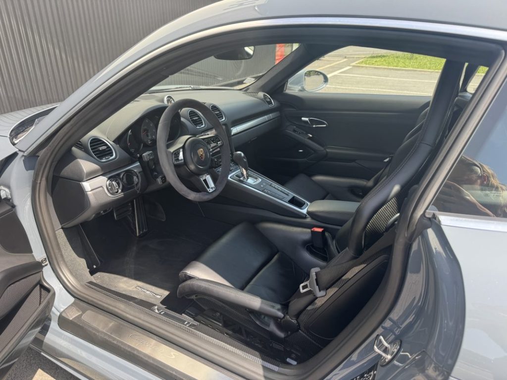 Porsche Cayman 718 S