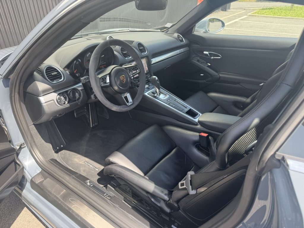 Porsche Cayman 718 S