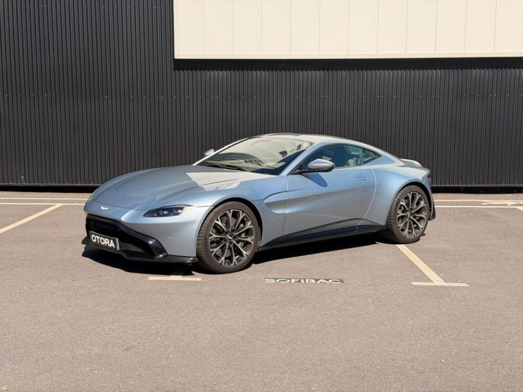 Aston Martin Vantage